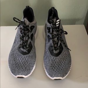 Adidas bounce sneakers